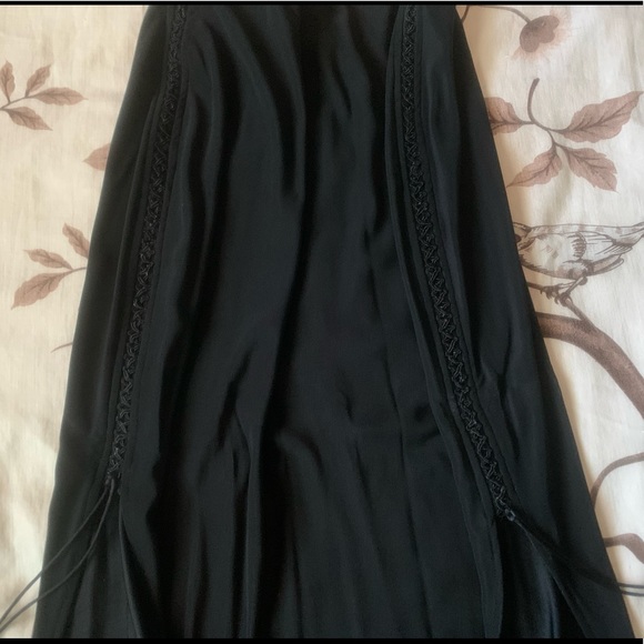 Susan Lawrence Double-Slit Skirt - Picture 4 of 4